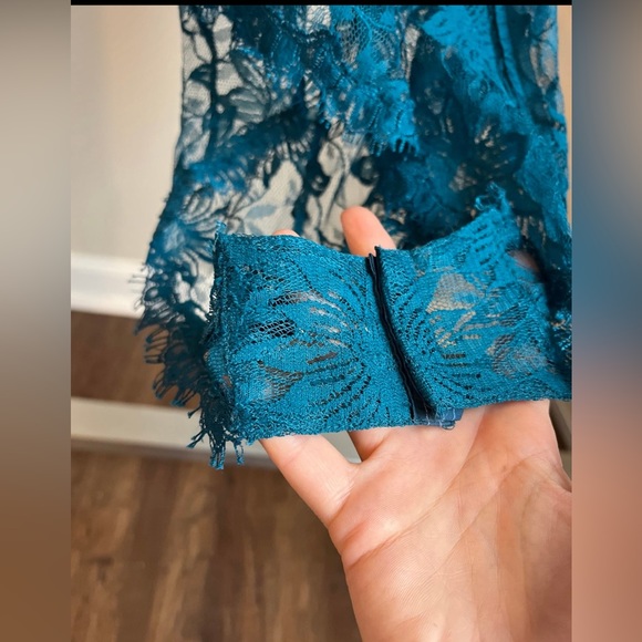 Vintage gold label Victoria's Secret lingerie - Picture 6 of 9